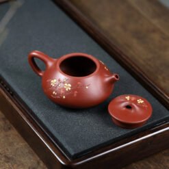 Bảo quản ấm bằng cách đặt ở nơi khô dáo thoáng mát