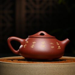 Ấm Tử Sa dáng Thạch Biều