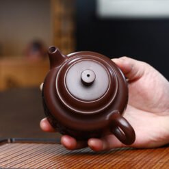 Ấm Trà Tử Sa Tử Nê Dáng Đức Trung DT007 nắp ấm vừa vặn, có lỗ thoát hơi