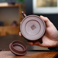 Ấm Trà Tử Sa Tử Nê Dáng Đức Trung DT007 có dấu ấn của nghệ nhân