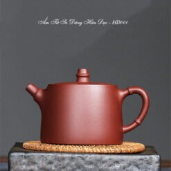 Ấm Tử Sa Tử Nê Dáng Hán Đạc thiết kế đơn giản nhưng sang trọng